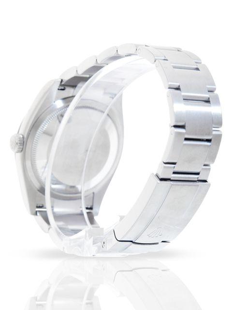 Rolex Oyster Perpetual 126000 Image 4